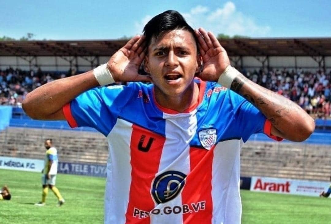 Edson Rivas: el goleador orgullo de Zumba 