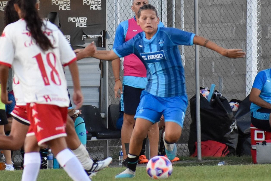 VIDEO Kimberlyn sigue en racha haciendo goles en Argentina
